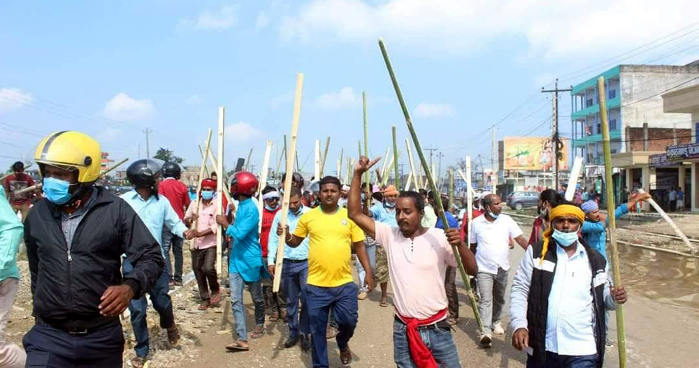 जनकपुरमा जनमत पार्टीका कार्यकर्ता र प्रहरीबिच  झडप हुँदा  केही कार्यकर्ता घाइते