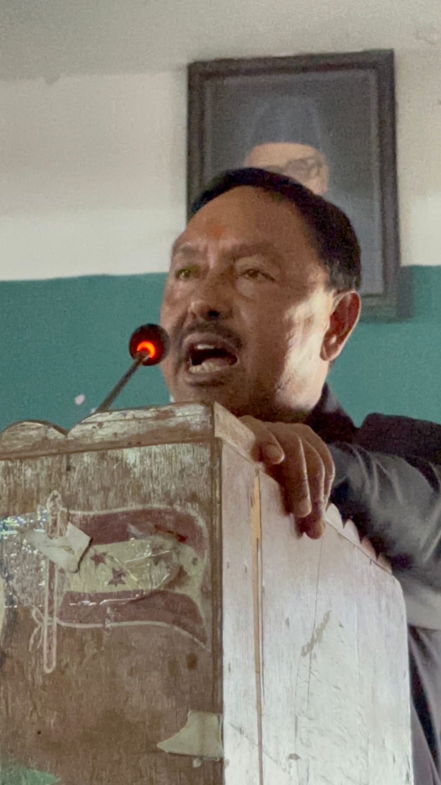 संविधान संशोधनको विषयमा ब्यापक छलफल गर्न सांसद गिरीको माग