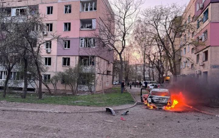 जेलेन्स्कीको गृह नगरमा बर्षकै सबैभन्दा ठुलो रूसी हमला, १८ को मृत्यु