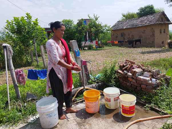 घरघरमा पानीका धारा पुर्‍याउँदै स्थानीय सरकार