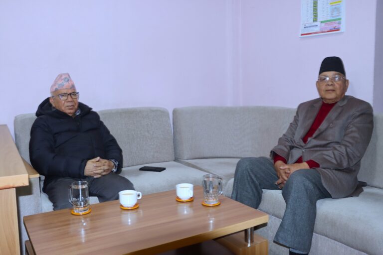 माधव नेपाल र वामदेव गौतम बीच साउन २ गते पार्टी एकता गर्ने सहमति