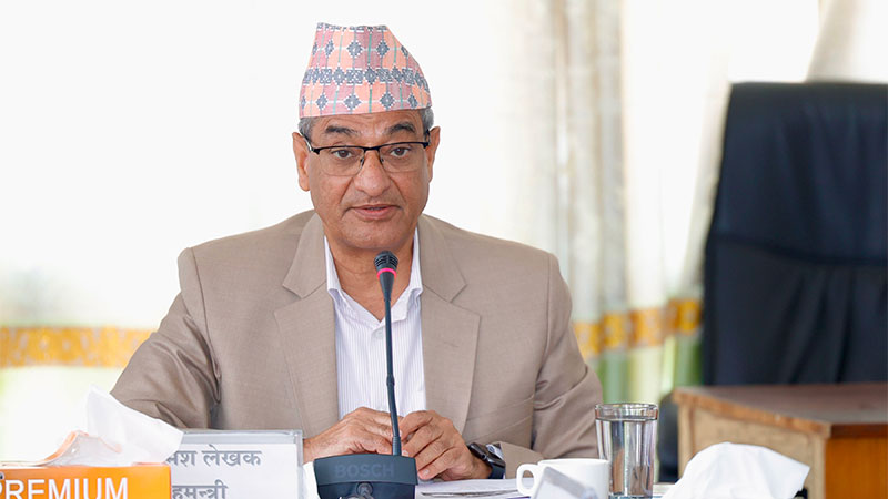 पूर्वगृहमन्त्री रमेश लेखकको पक्राउविरुद्ध सर्वोच्चमा रिट, रिहाइको माग