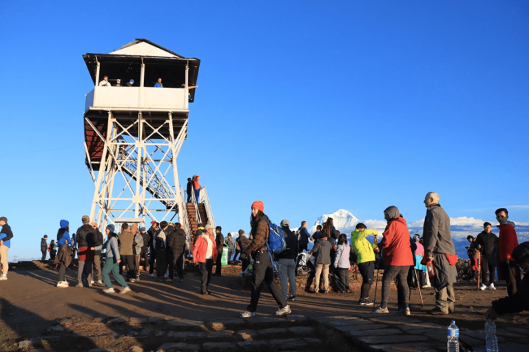 सूर्योदय र सूर्यास्तसहित हिमशृङ्खलाको दृश्यावलोकन गर्न पुनहिल पुग्ने कि ! 