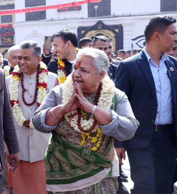 निर्वाचन सम्पन्न भएपछि प्रधानमन्त्री कार्कीद्धारा पशुपतिनाथमा पूजा–अर्चना