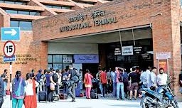 मध्यपूर्वमा तनावः ११ देशमा श्रम स्वीकृत बन्द, तर फागुनमा ५२ हजार नेपाली बाहिरिए